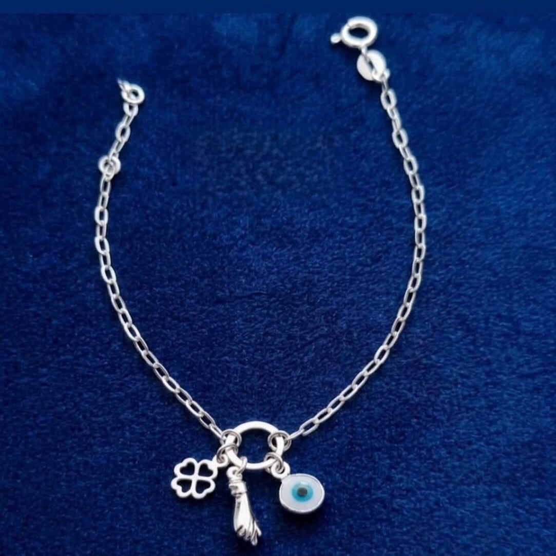 Pulseira 3 pingentes